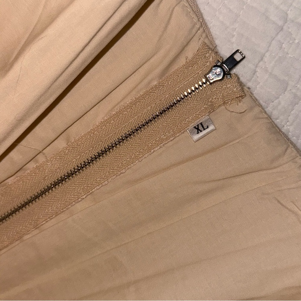 Beige Ruched Structured Tube Top - Picture 5 of 6